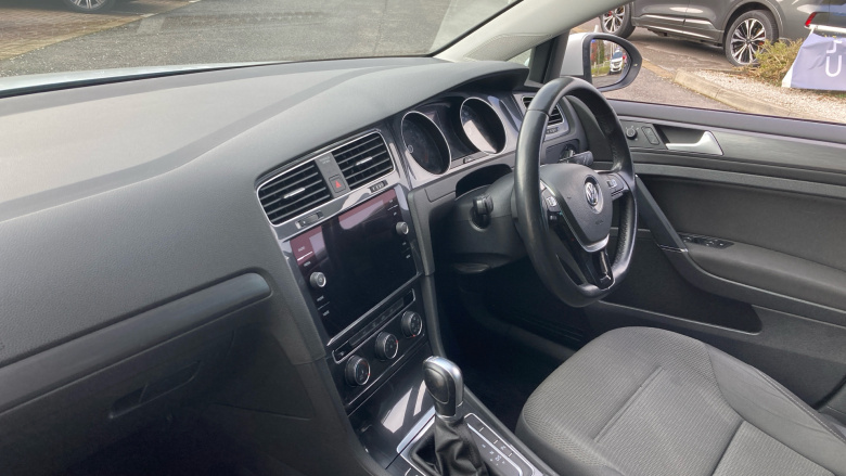 Volkswagen Golf 1.6 TDI Match 5dr DSG Diesel Hatchback